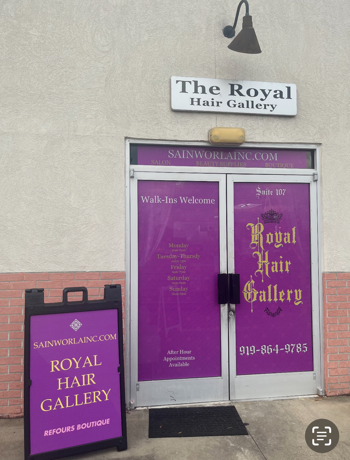 Royal Hair Gallery door